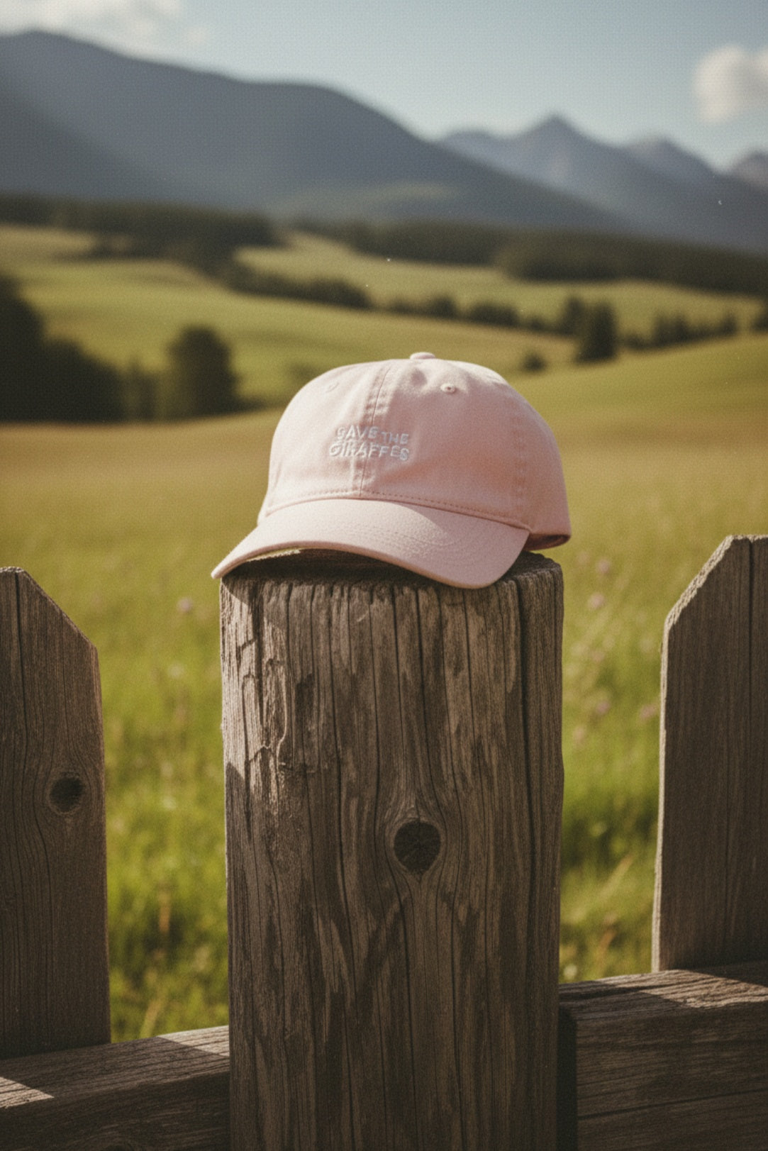 Casquette brodée "Save the giraffes" Rose